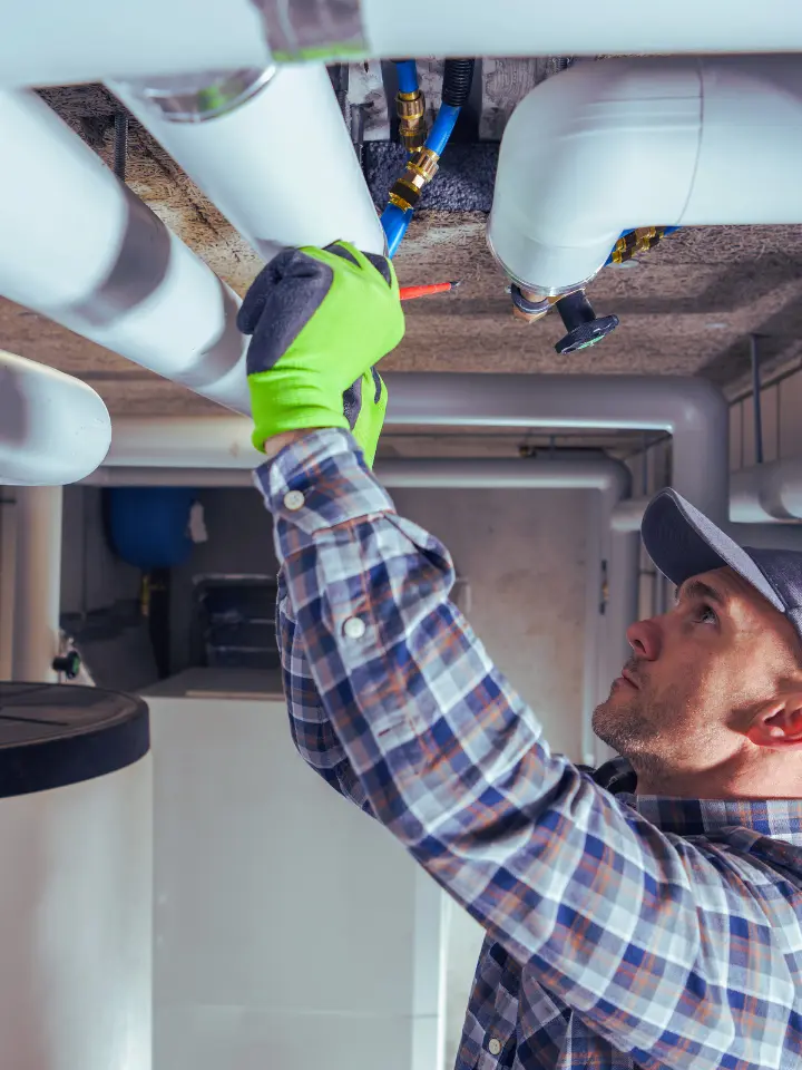 emergency heating engineer Sale, M33